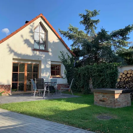 Sch L Afbock Semesterbostad Priesteblich